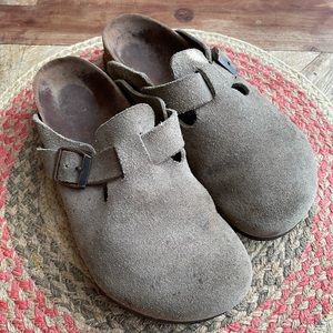 Birkenstock tan suede clog size 38